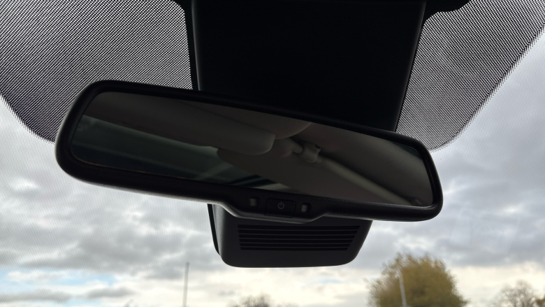 Nissan Qashqai 1.3 DiG-T Tekna 5dr Petrol Hatchback